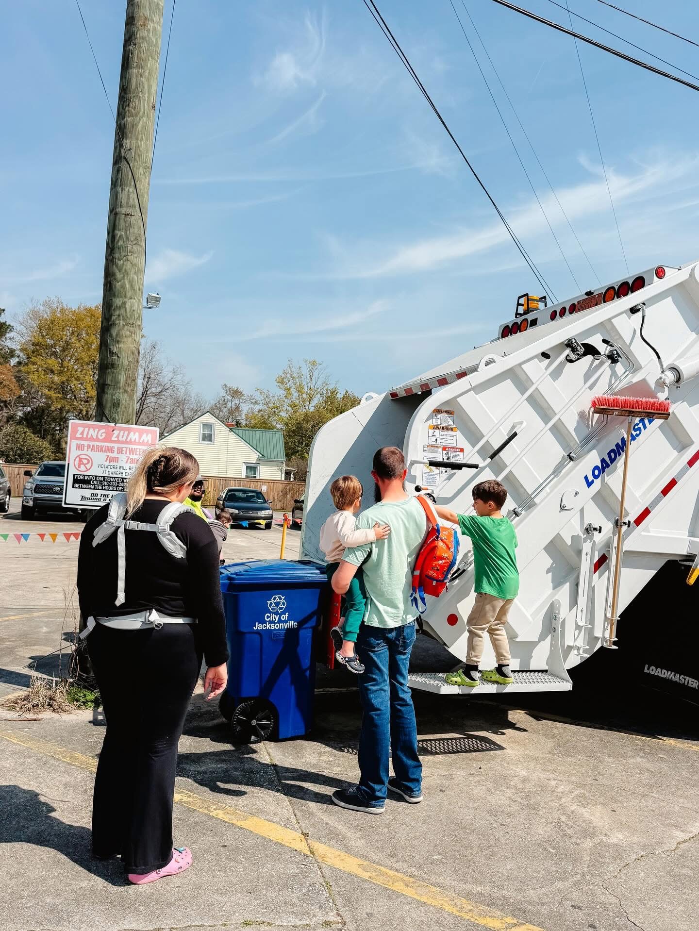 Item 2 of 3 in gallery section. Title is Pic_3.