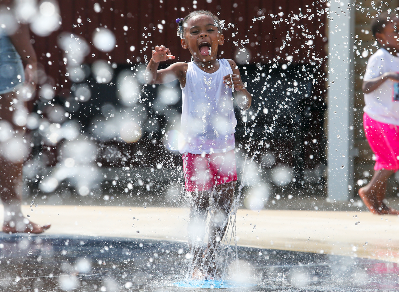 Image 1 of 10 in gallery section. Image title is splash pad.