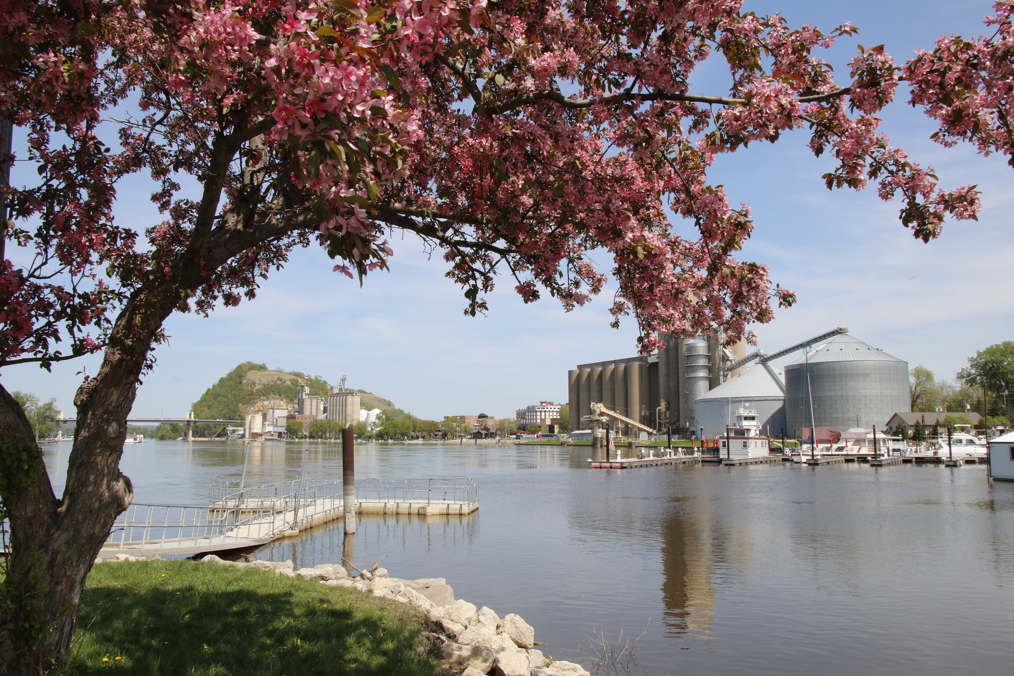 Item 1 of 7 in gallery section. Title is 347281141_598423798910581_1606277019842585660_n.