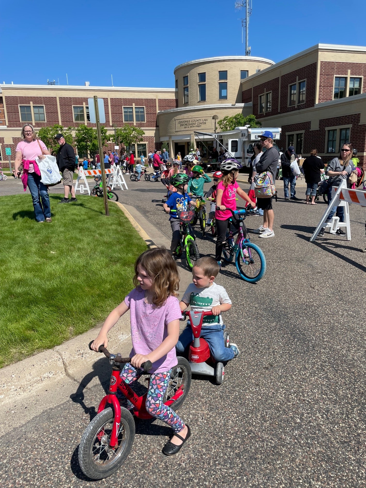 Item 6 of 7 in gallery section. Title is bike1.